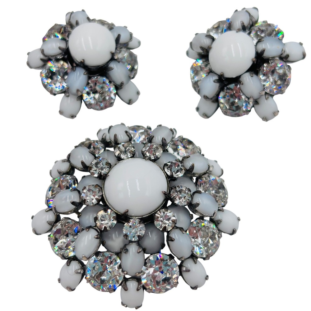 RARE SIGNED SCHREINER New York Vintage Milk Glass Brooch Clip Earring Set White